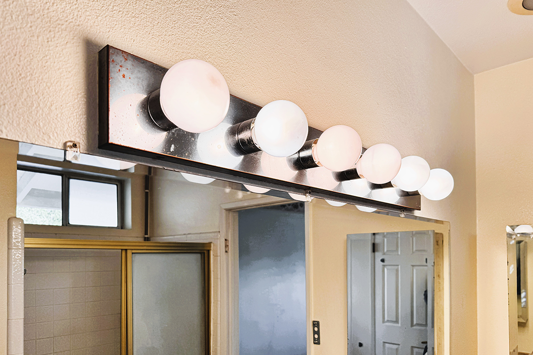EL before vanity light