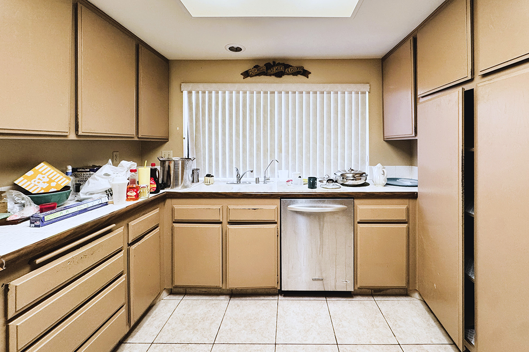 HW before sink wall