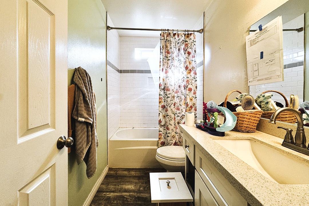 GR before hall bath